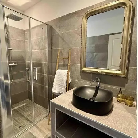 Neuve Pinarello Avec Piscine Privee, A 450m Villa *