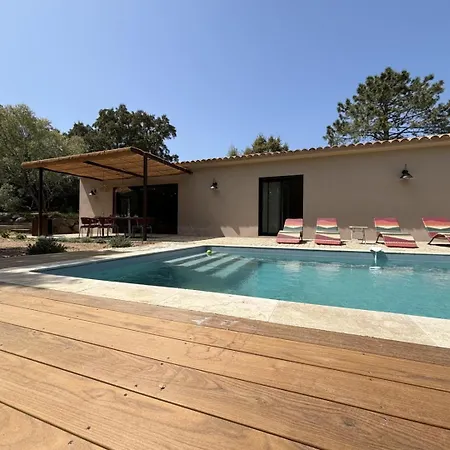 Neuve Pinarello Avec Piscine Privée, à 450m Villa Zonza